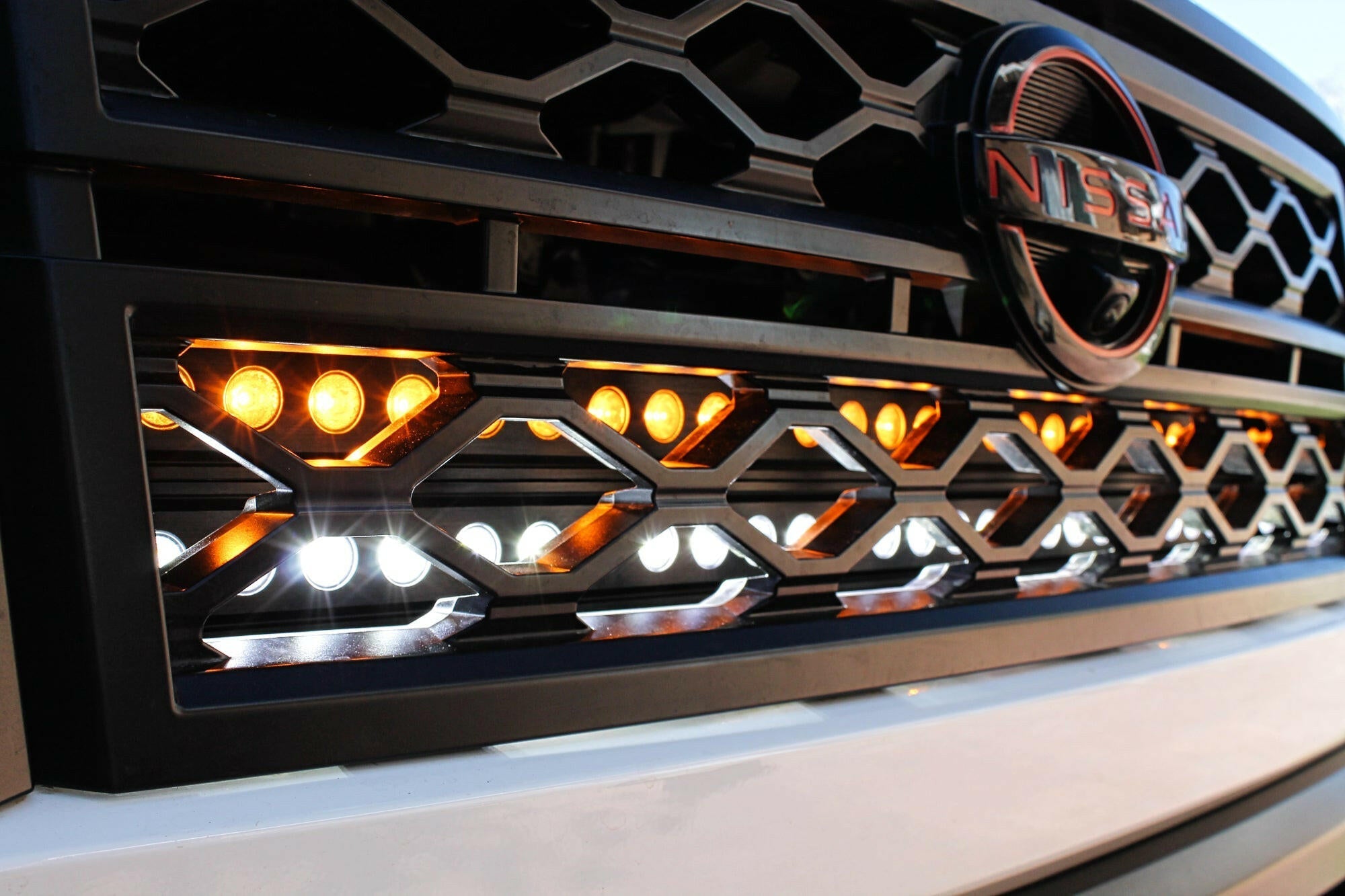 2022-24 Nissan Frontier Dual 30s Light Bars
