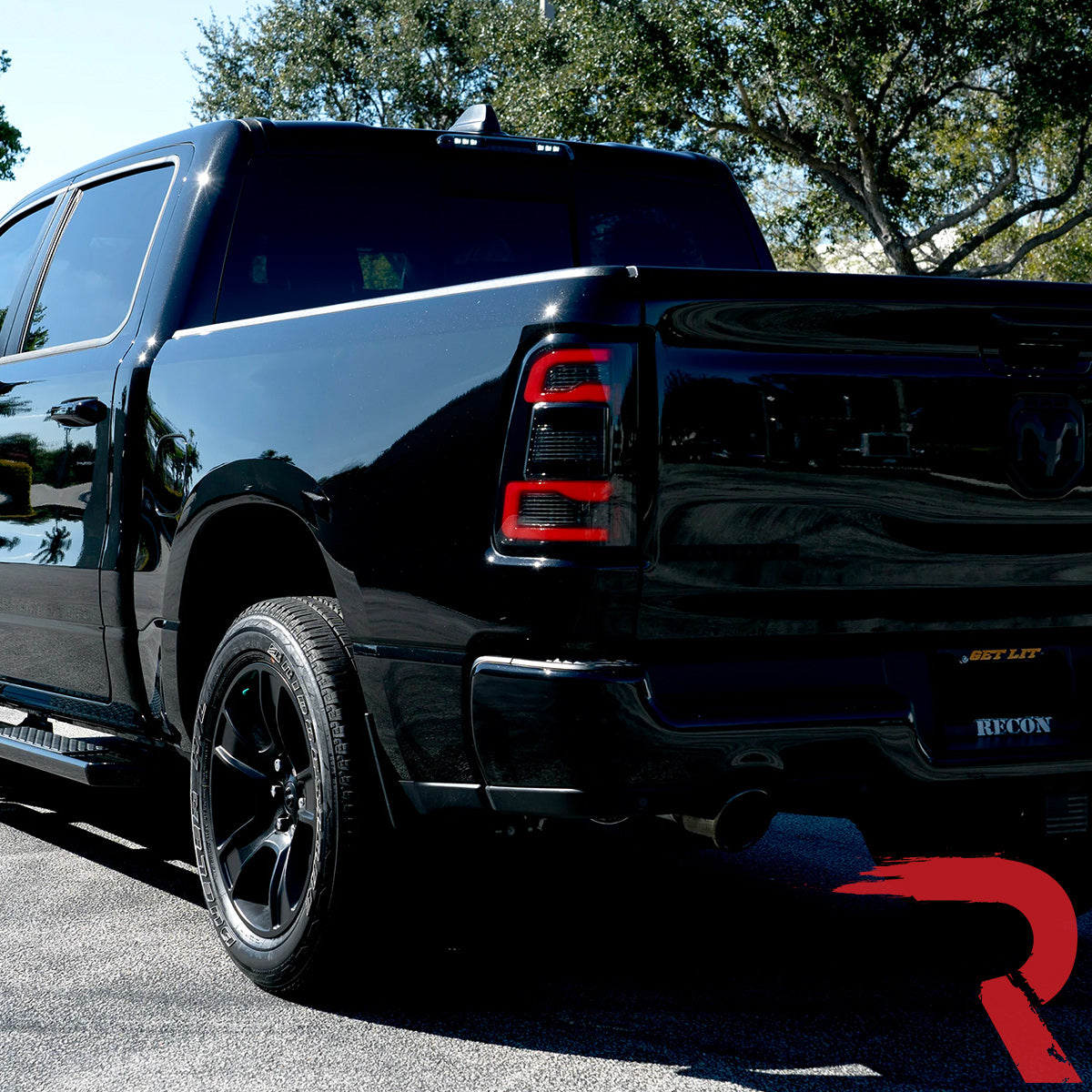 Dodge RAM 1500 19-23 Ultra Bright OLED Tail Lights w/ Scanning Red Turn Signals (Replaces OEM LED with *NO BLIS*) - Multiple Lens