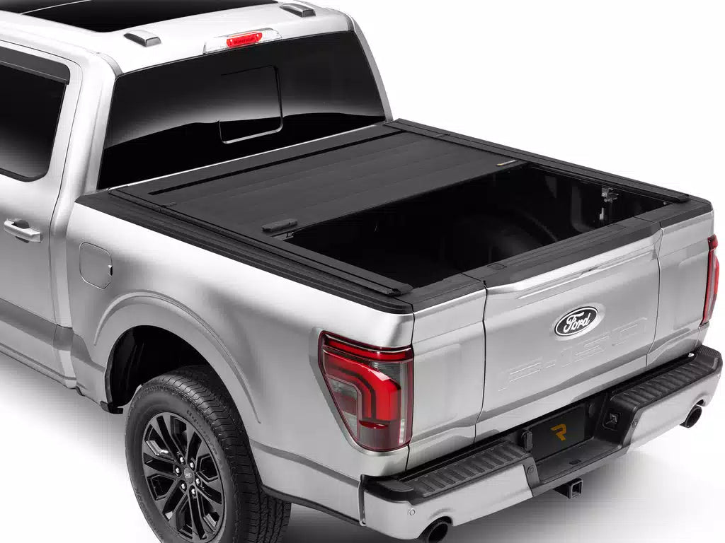 RealTruck RetraxPro FRC-4000 EZ-OFF Full Bed Access Manual Retractable Tonneau Cover w/ T-Slot Rails 2019-2027 Ram 1500 TRX RHO