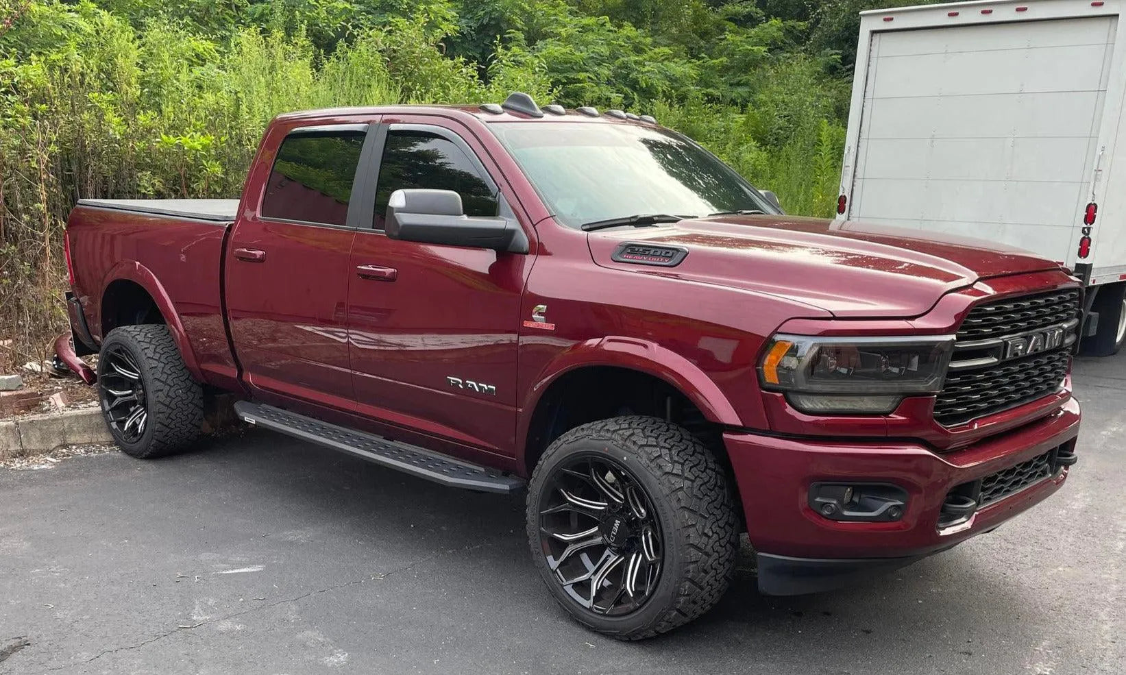 Rhino RB20 Running Boards W/ Brackets 4th Gen Ram 1500 Crew Cab & 09+ 2500/3500