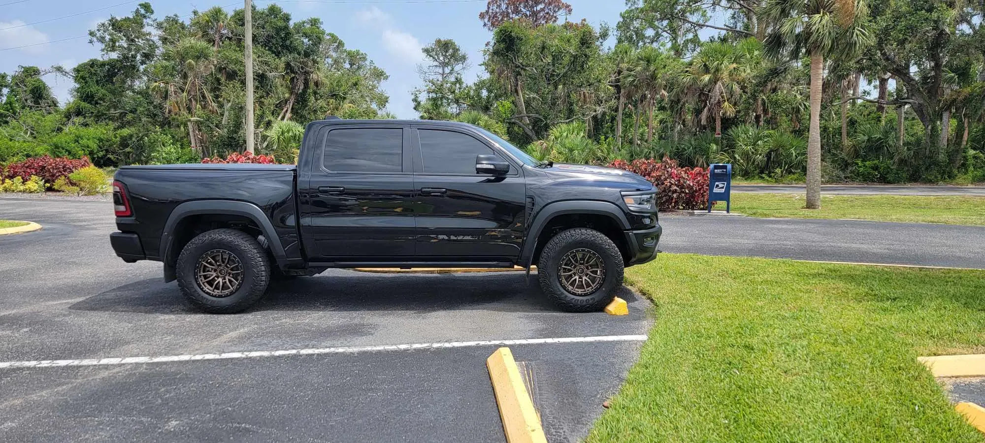 Fuel Wheels Rebel D679 (Multiple Finishes) 6x139.7