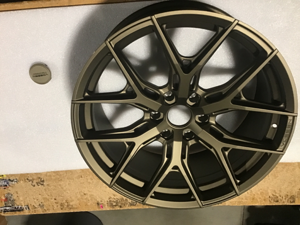 *OPEN BOX / SCRATCH & DENT* Vossen HF6-4 22x9.5 / 6x139.7 / ET20 / Deep Face / 106.1 - Terra Bronze Wheel