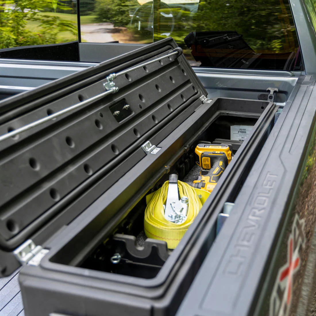 DÜHA Side Toolbox and Gear Storage "Humpstor" | Available in Open and Lockable Versions for Both Trucks with Tonneau or Toppers