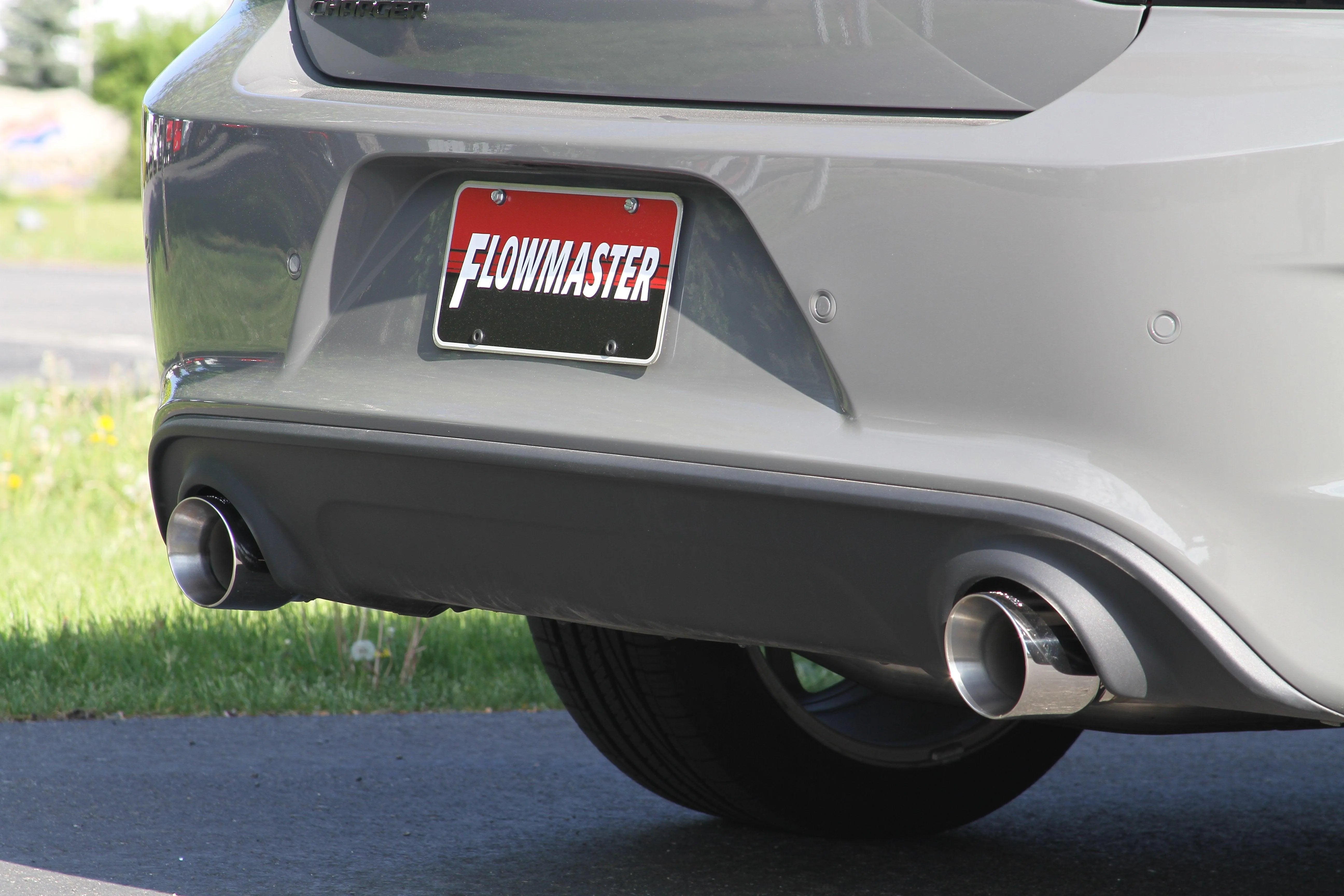 FLOWMASTER Outlaw CAT-BACK EXHAUST SYSTEM 2017-2023 Dodge Charger 5.7L