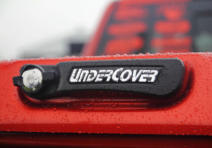 UnderCover Elite LX Tonneau Cover 2019-2027 Ram 1500 / RHO / TRX