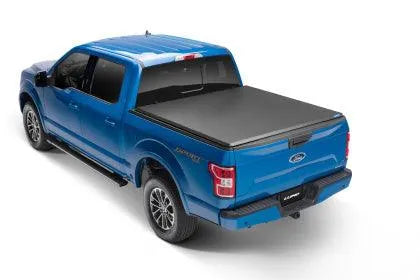 Lund 19-24 Dodge Ram 1500 5.7ft Bed (w/o RamBox) Hard Fold Tonneau Lund - Black