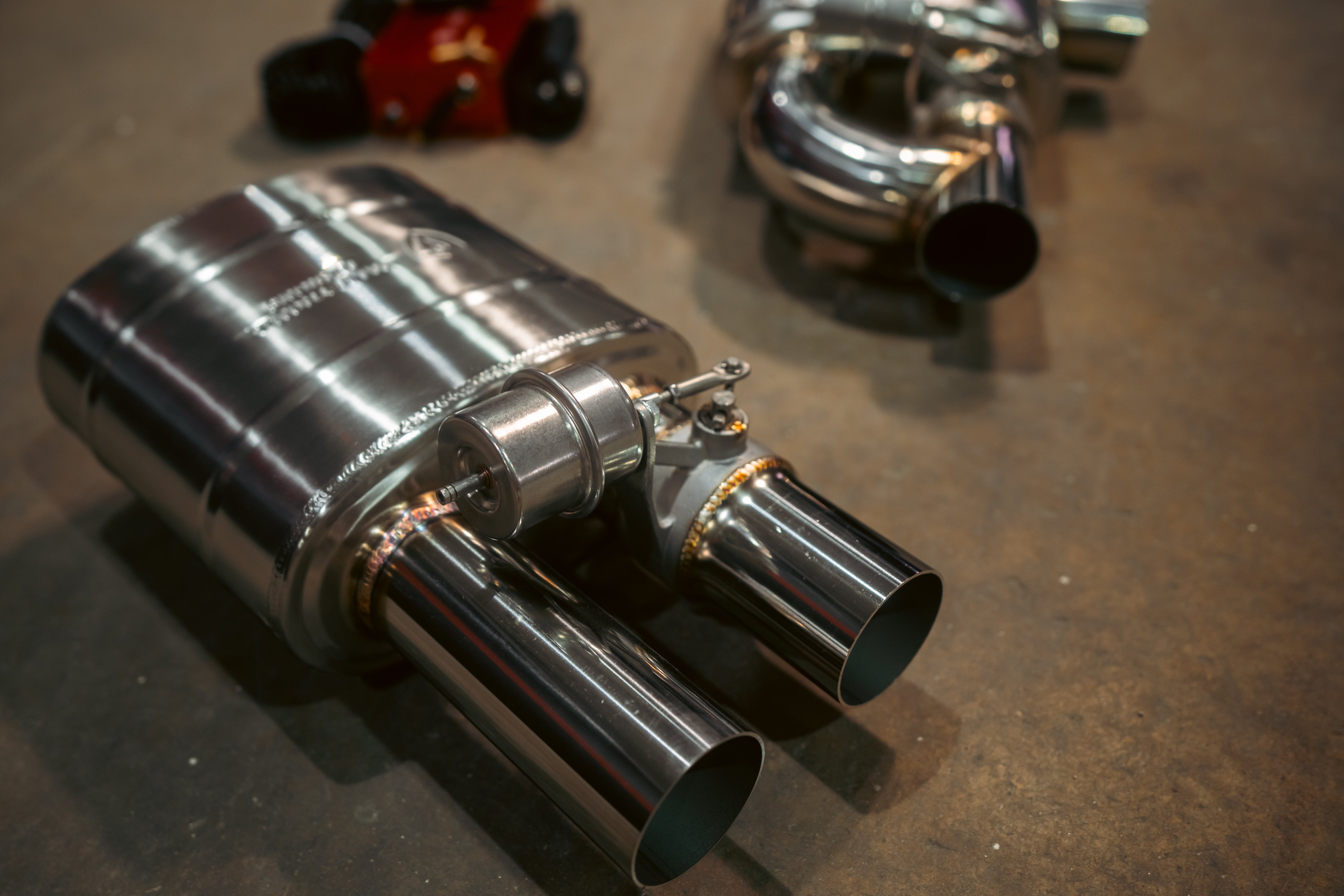 Valvetronic Designs UNIVERSAL VALVED MUFFLER KIT