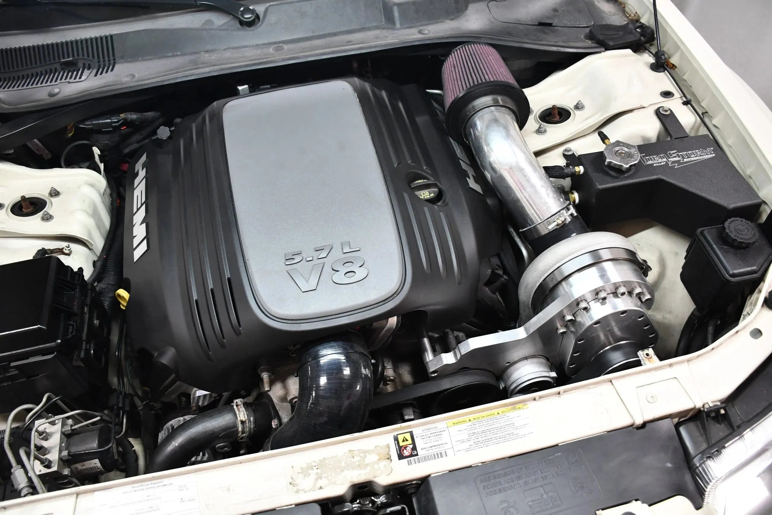 TorqStorm Centrifugal Supercharger Tuner Kit for Gen 3 Hemi 5.7 Pre-Eagle 2005-2008 & 6.1 Charger / Challenger / 300 / Magnum