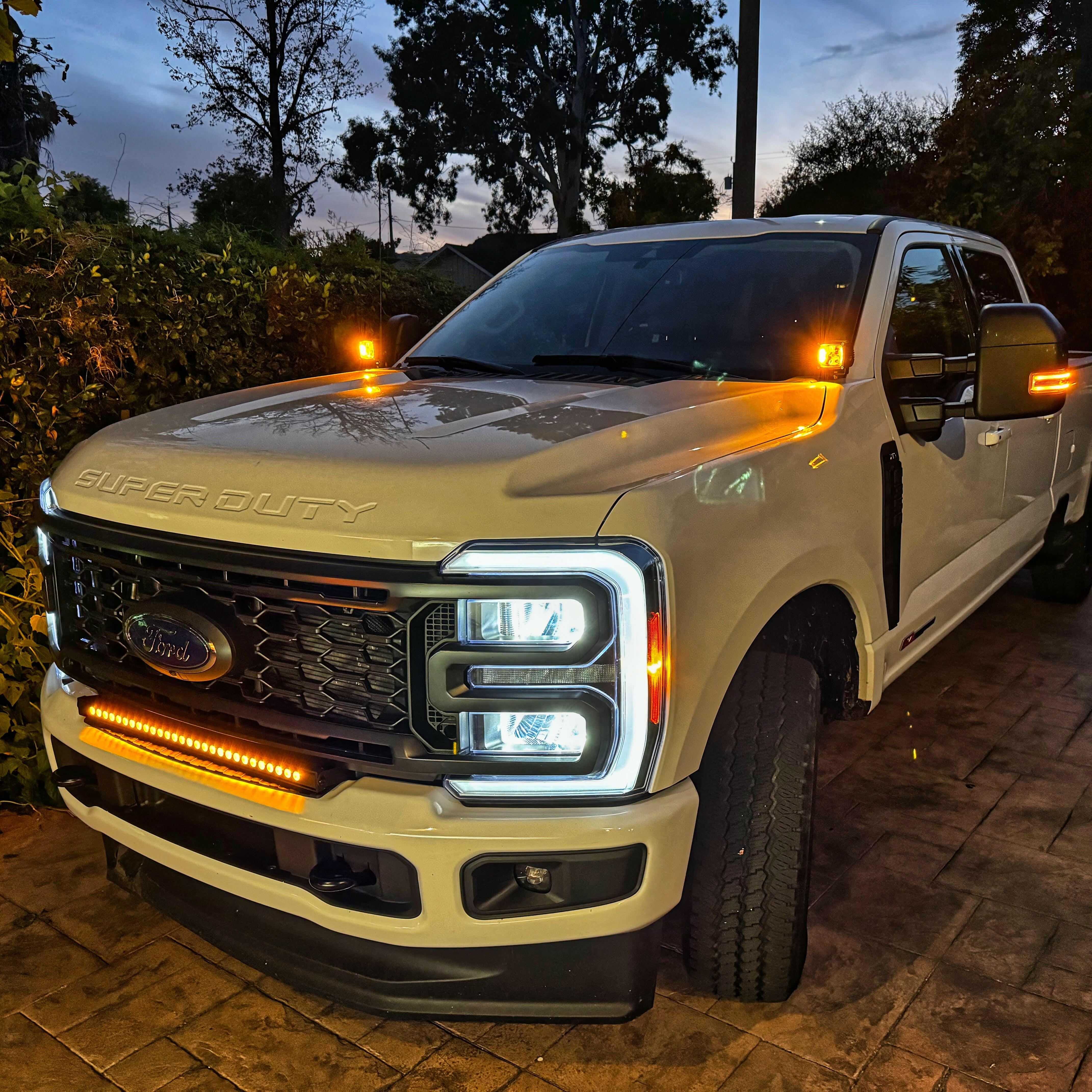 2023+ Ford Super Duty F250/350/450 Hood Mount Kit/Ditch Lights