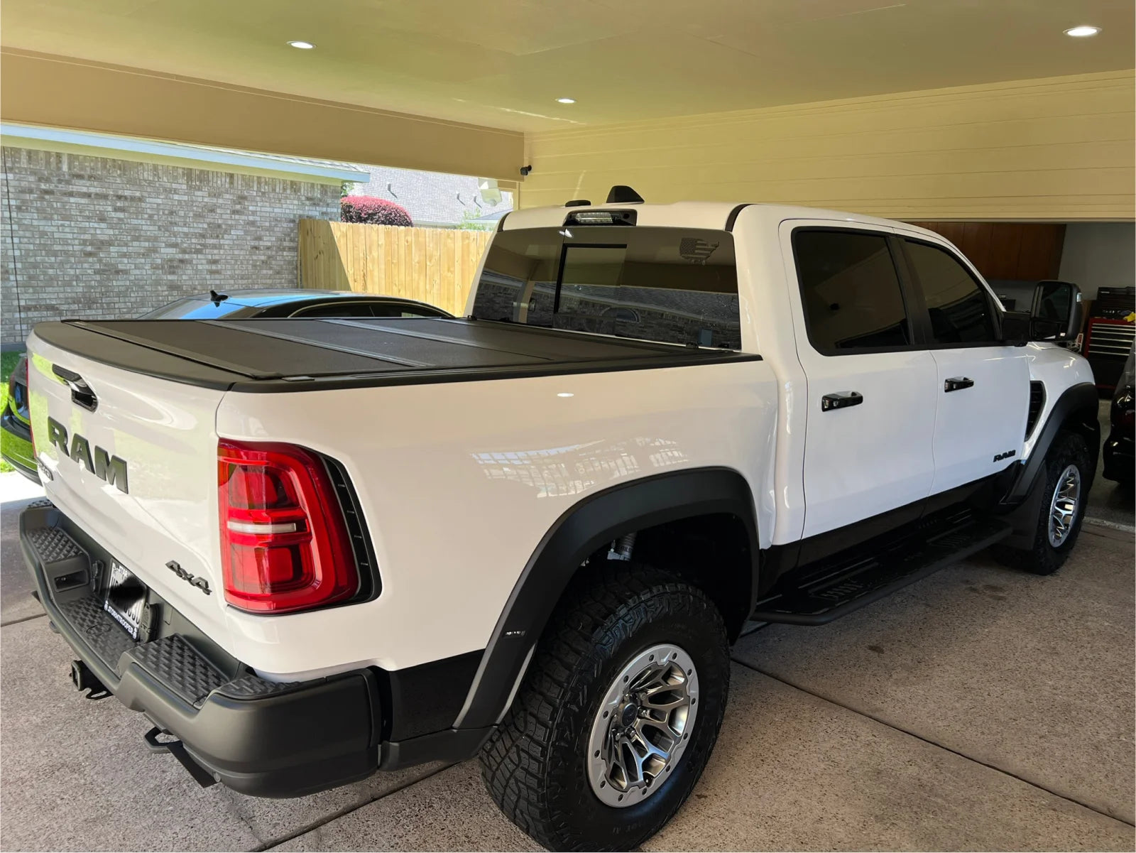 BAKFlip MX4 MATTE FINISH 2019-2027 Ram 1500, RHO & TRX (Gen-3) 5.7 Bed