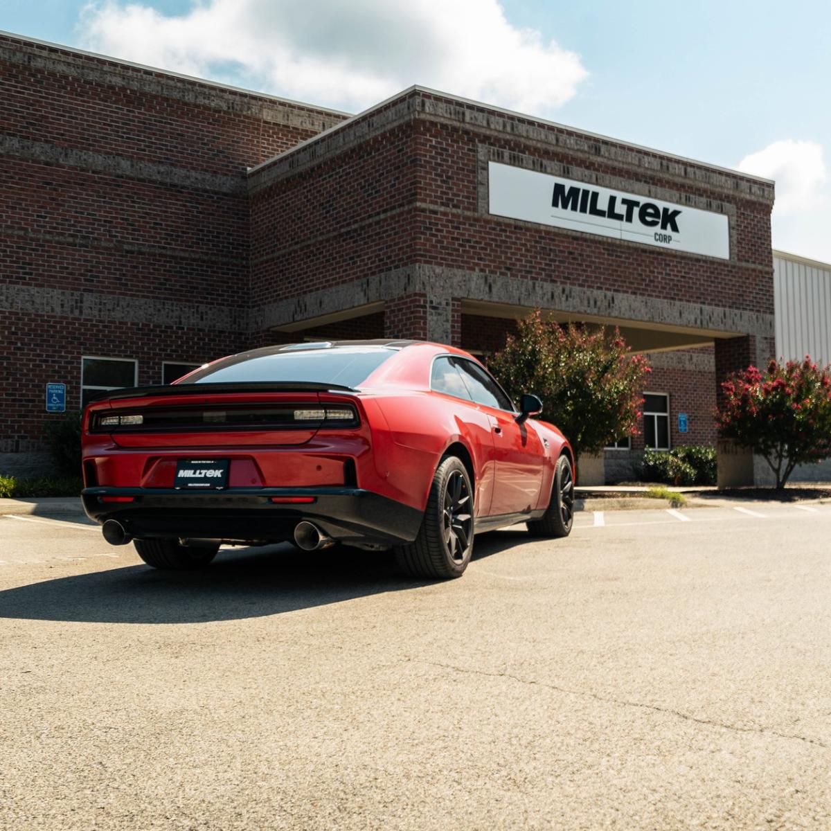 Milltek Valved Axle-Back Exhaust | Dodge Charger Sixpack H/O 3.0T Hurricane