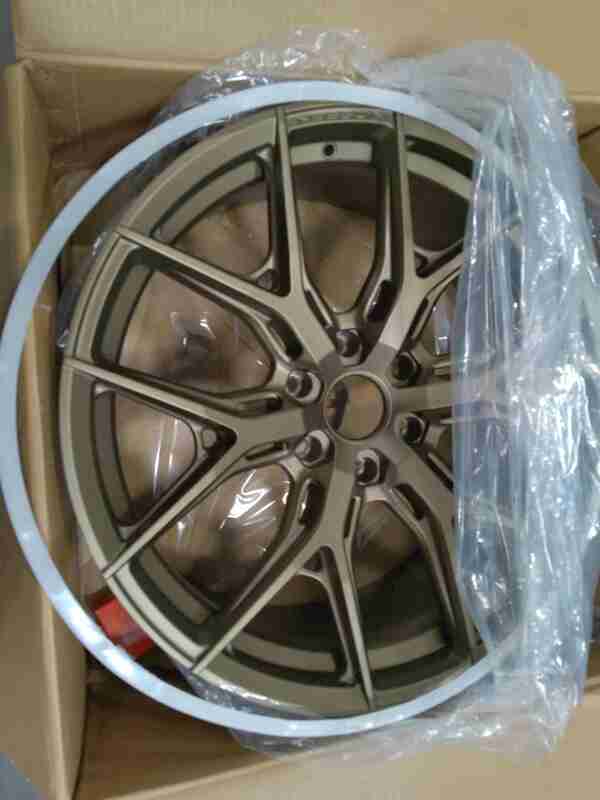 *OPEN BOX / SCRATCH & DENT* Vossen HF6-4 22x9.5 / 6x139.7 / ET20 / Deep Face / 106.1 - Terra Bronze Wheel