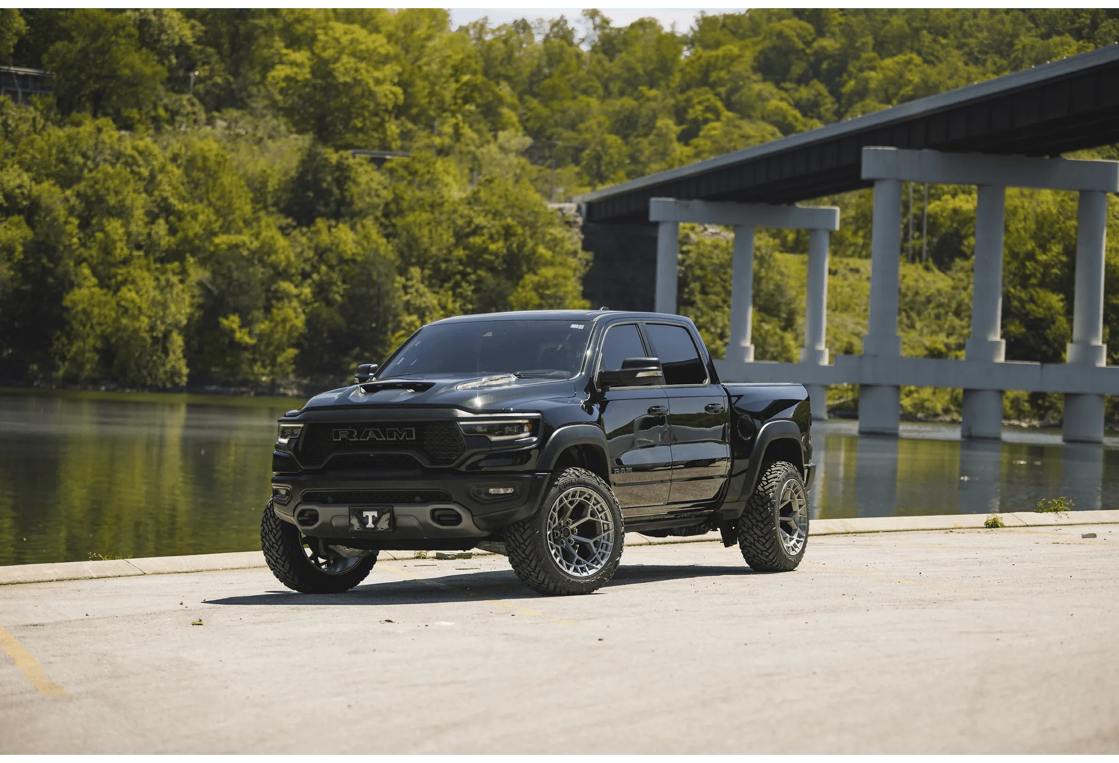 Fuel Charger Platinum Finish Wheel