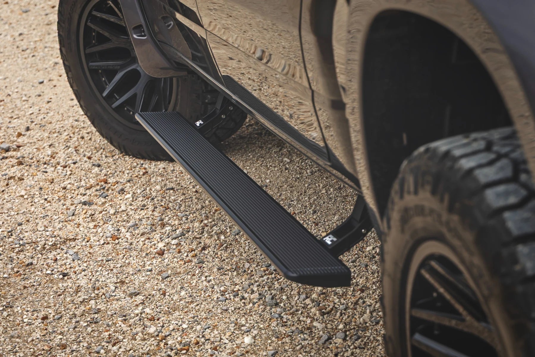 Rough Country Power Running Boards HT-Series | Crew Cab | Ram 1500, TRX & RHO 2019-2027