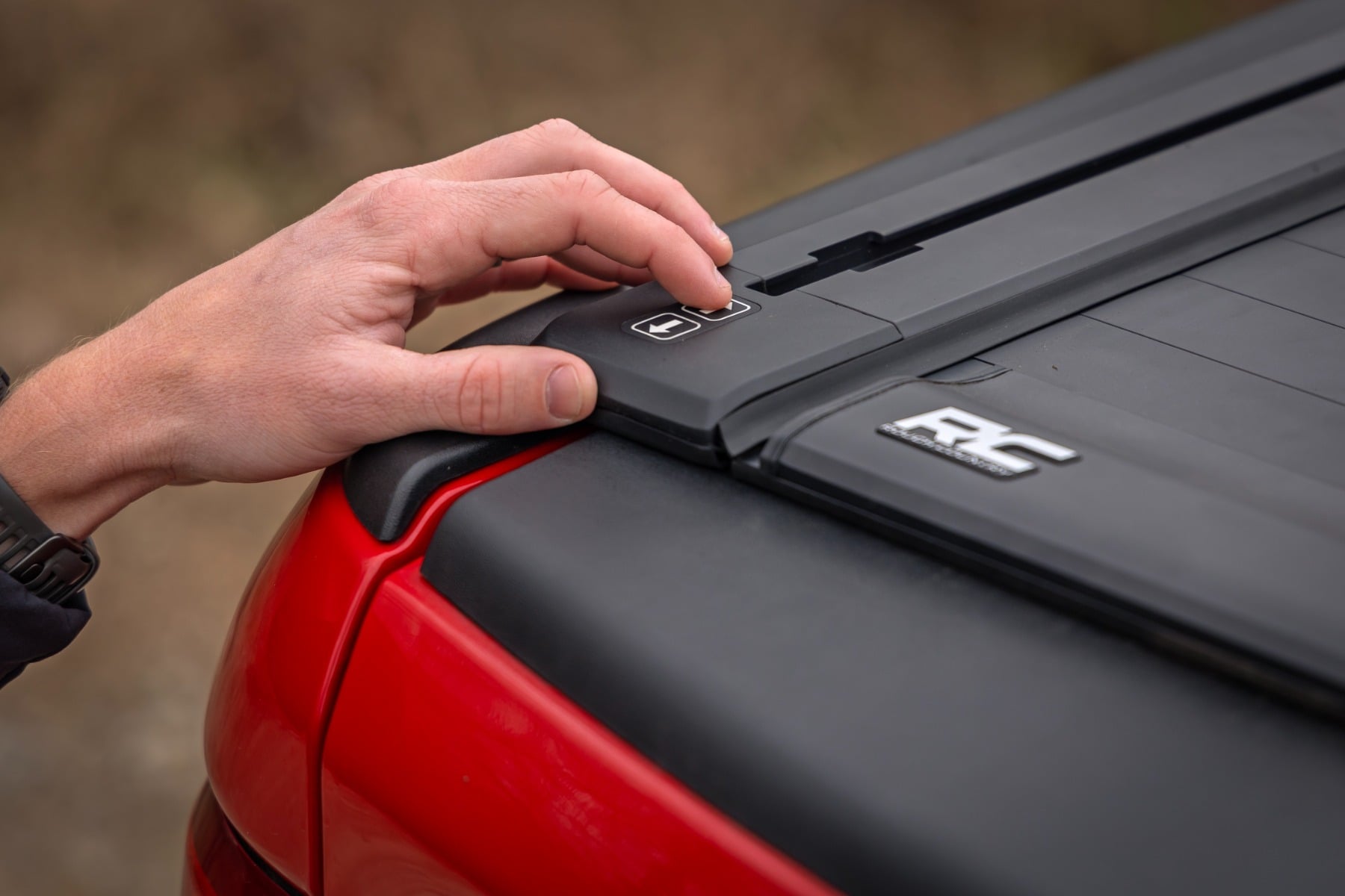 Rough Country Powered Retractable Bed Cover 5'7" Bed | Ram 1500, TRX, RHO 2019-2027