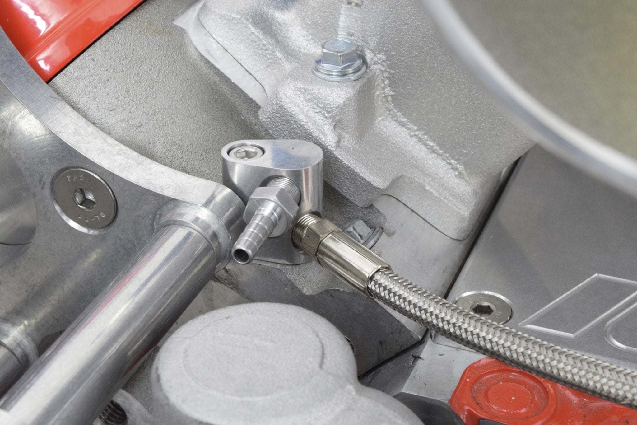 LS Cylinder Head Coolant Steam Port Crossover Throttle Body Bypass Hose Kit LS1