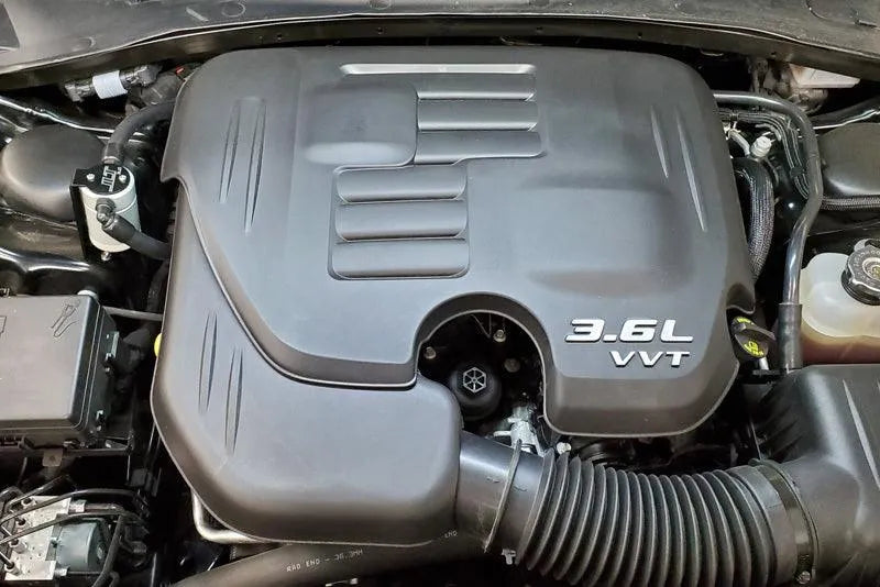 J&L 11-23 Dodge Charger/Challenger/Chrysler 300C 3.6 Oil Separator 3.0 Passenger Side - Clear Anodized