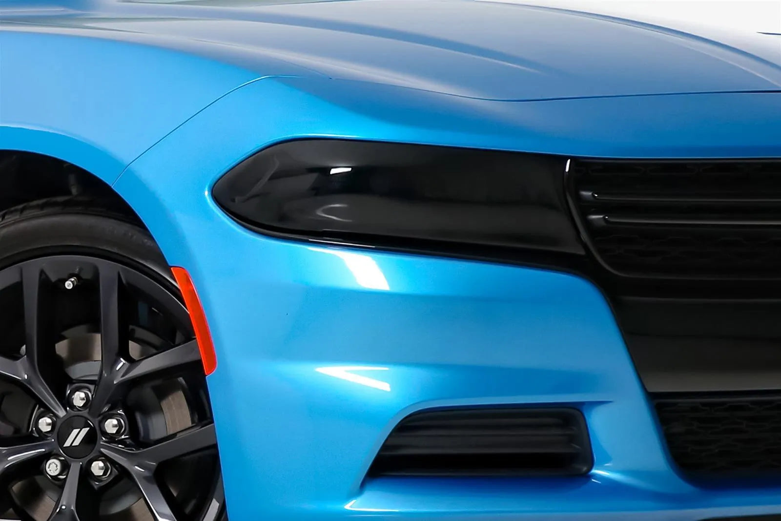 AVS 15-23 Dodge Charger Headlight Covers - Black