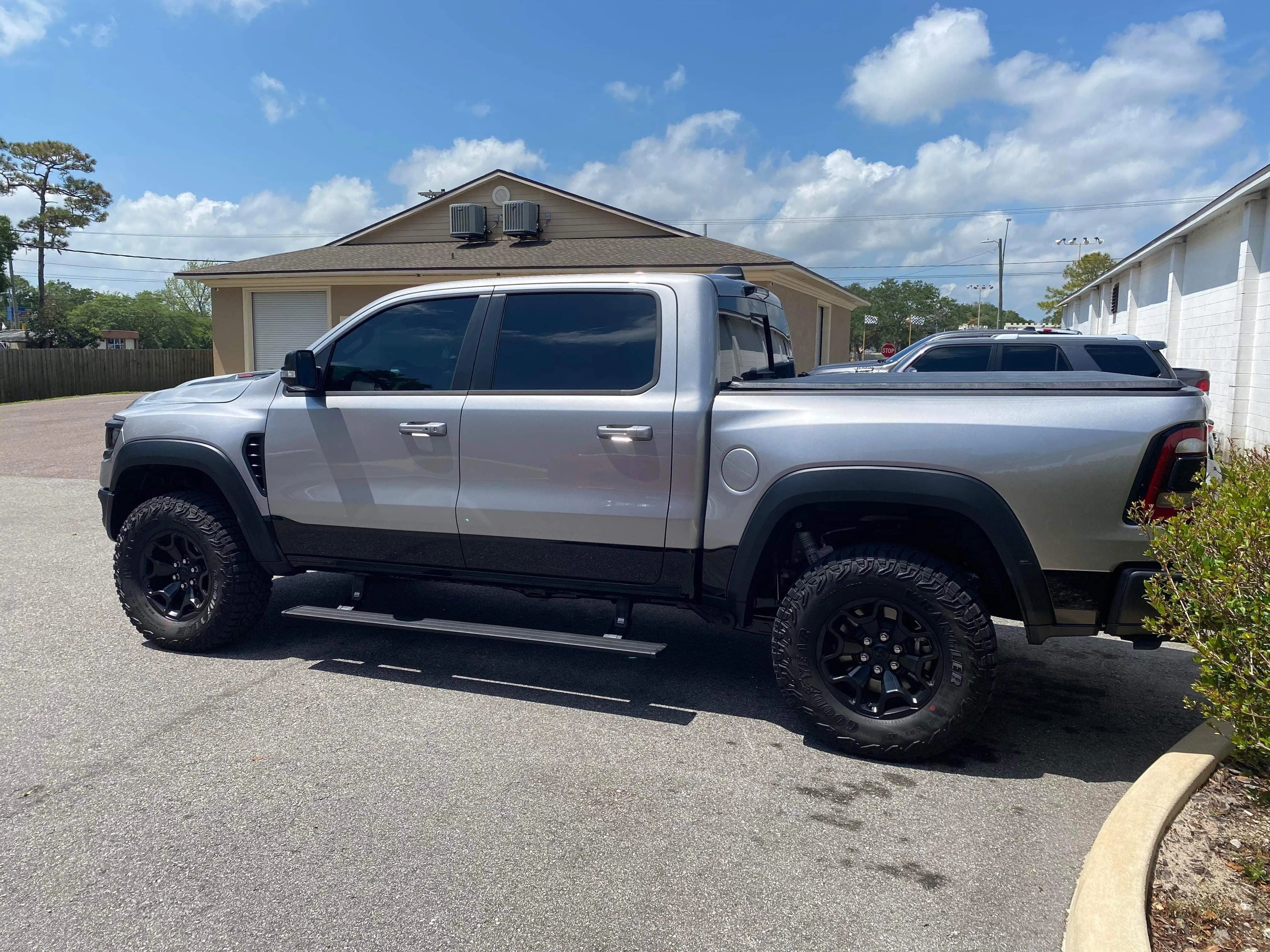 AMP Research 2019-2024 RAM 1500 & TRX PowerStep Smart Series