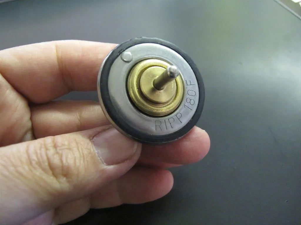 RIPP PENTASTAR 3.6 180 DEG THERMOSTAT