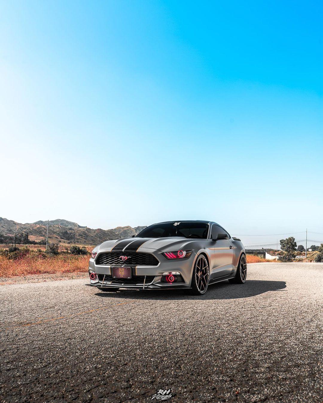 ORACLE Lighting 2015-2017 Ford Mustang V6/GT/Shelby ColorSHIFT DRL Upgrade w/Halo Kit