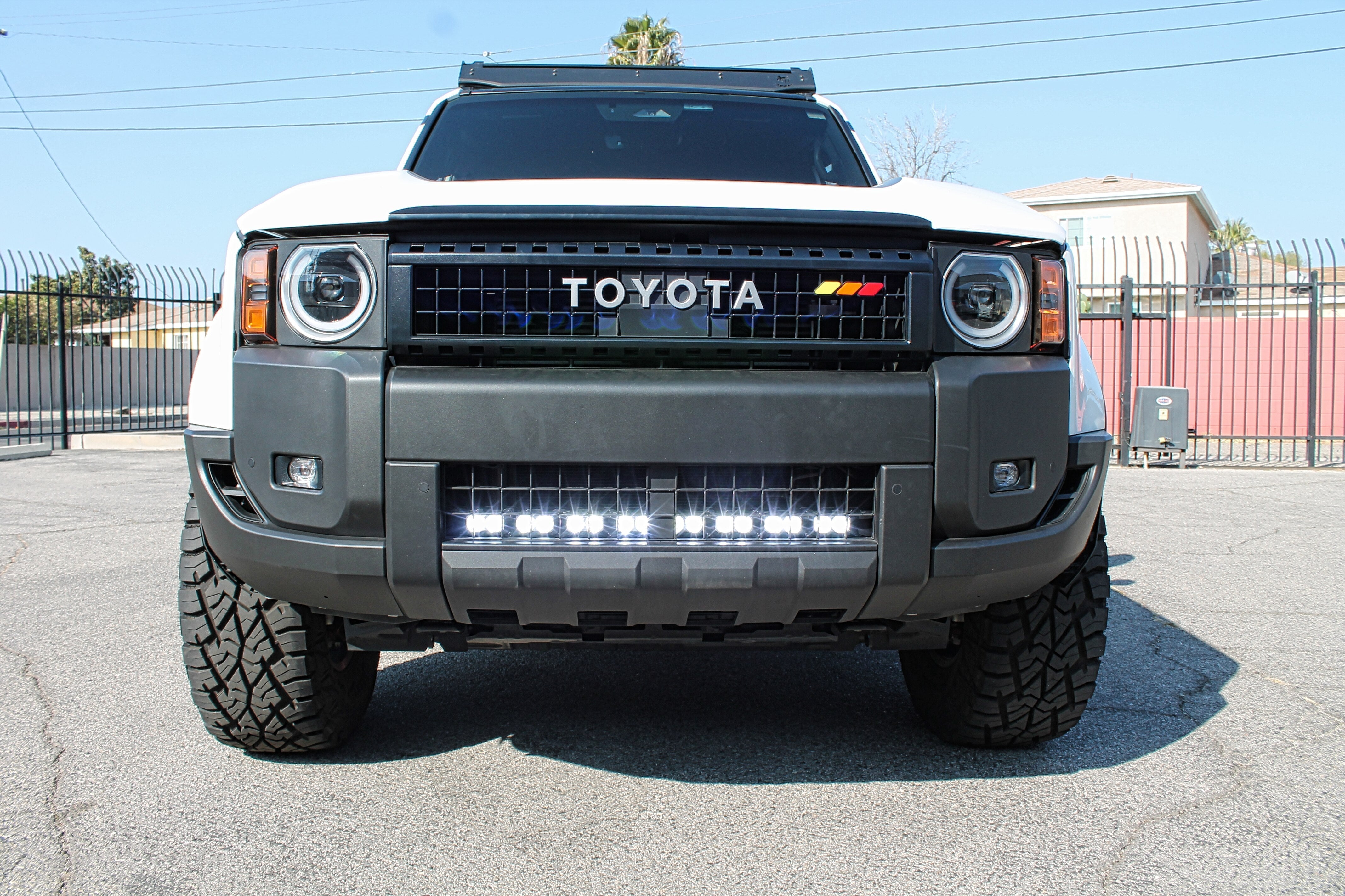 2024+ Toyota Land Cruiser Single 30in Light Bar PRO