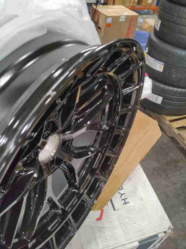 *OPEN BOX / SCRATCH & DENT*  Vossen HFX-1 20x10 / 6x139.7 BP / ET-18 / 106.1 CB / Super Deep - Gloss Black Wheel