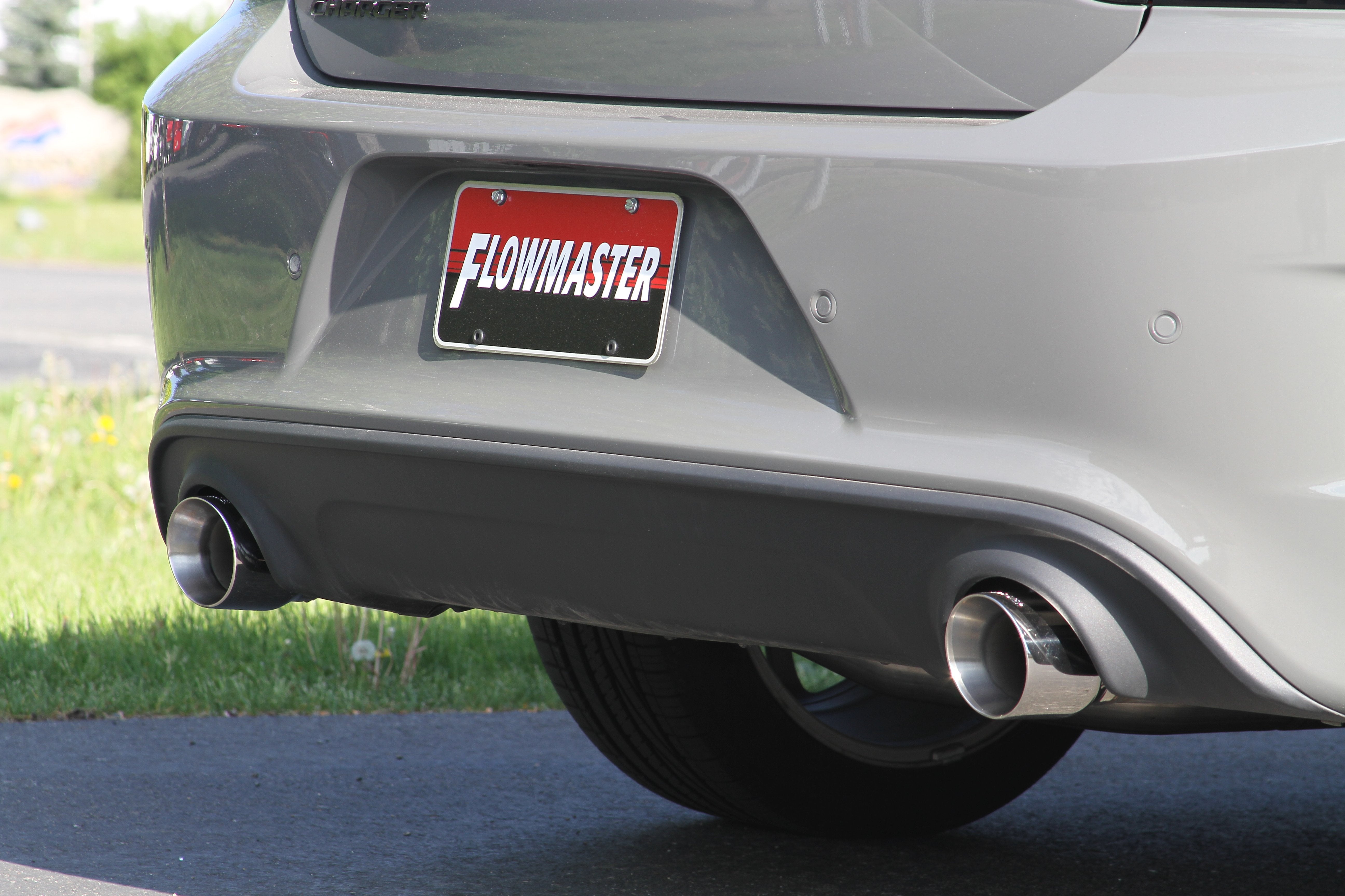FLOWMASTER Outlaw CAT-BACK EXHAUST SYSTEM 2017-2023 Dodge Charger 5.7L