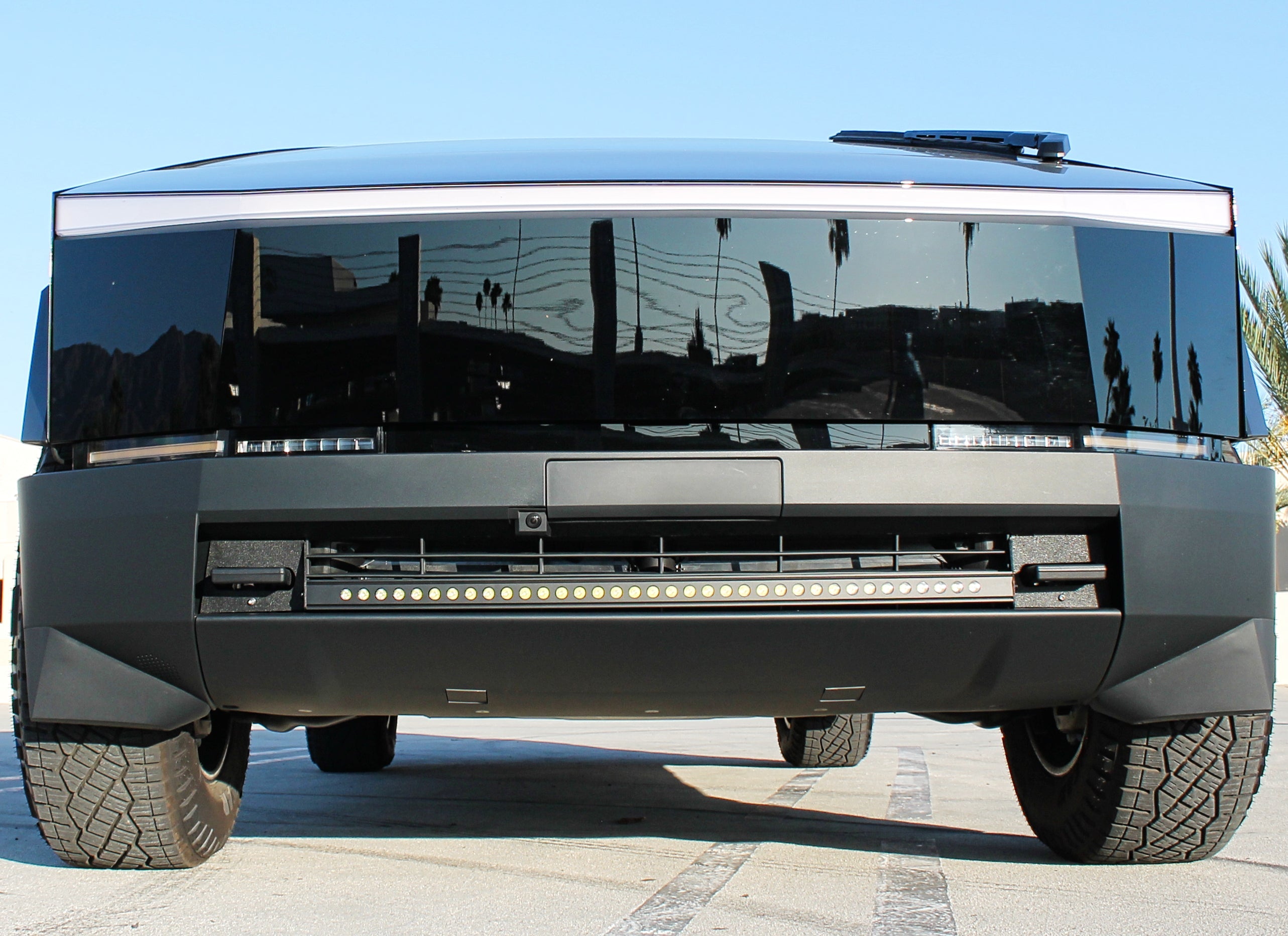 Tesla Cybertruck - Curved 40in Light Bar - Slim