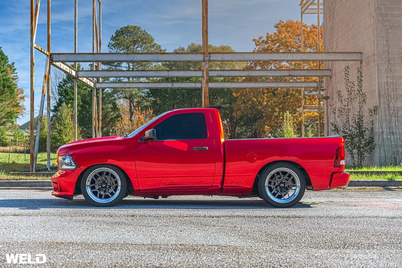 Weld Solana Street Gloss Black (5 Lug Ram 1500 Fitment)