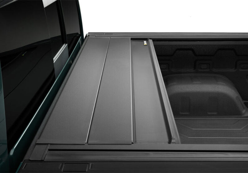 RealTruck 2019-2026 Dodge Ram 6ft 4in FlushFit Electric Retractable Cover