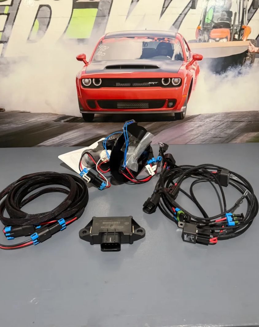 Redeye, Super Stock, and Demon triple-pump returnless plug-and-play fuel system