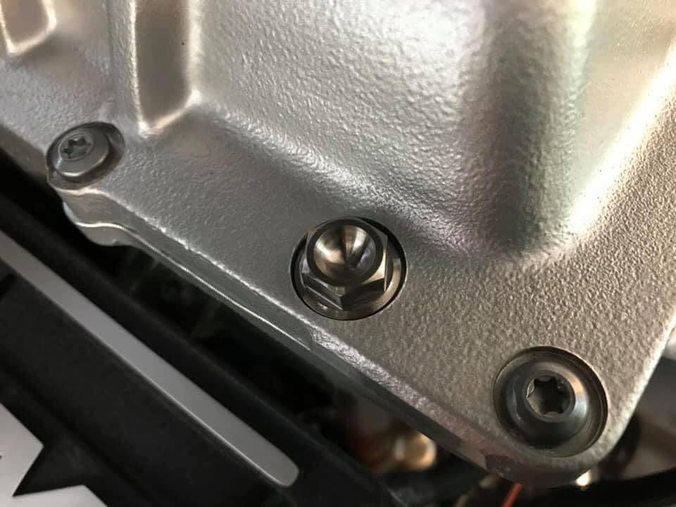 HELLCAT Supercharger TITANIUM BOLTS (For use with FI Spacers)